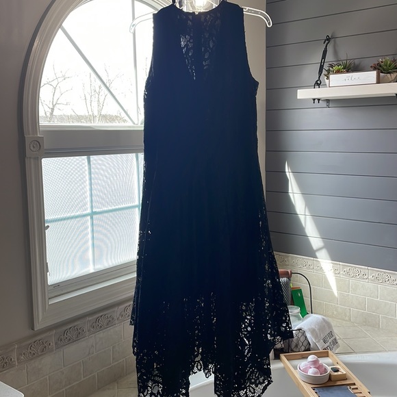 Taylor lace overlay dress - Picture 3 of 5